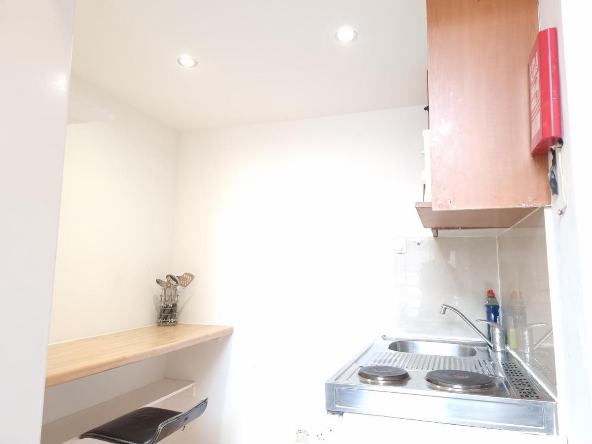 Apartamento F8-Mezzanine 1St Floor Flat Fits 3 Near Paddington Londres Exterior foto